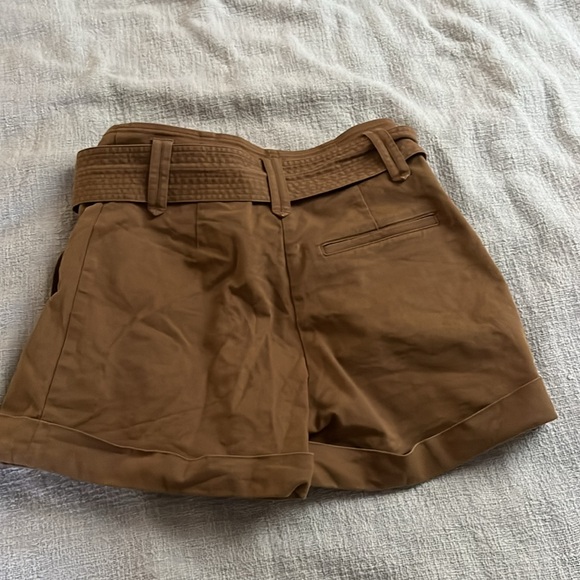 Sezane Rome shorts size 6 caramel color - Picture 3 of 4